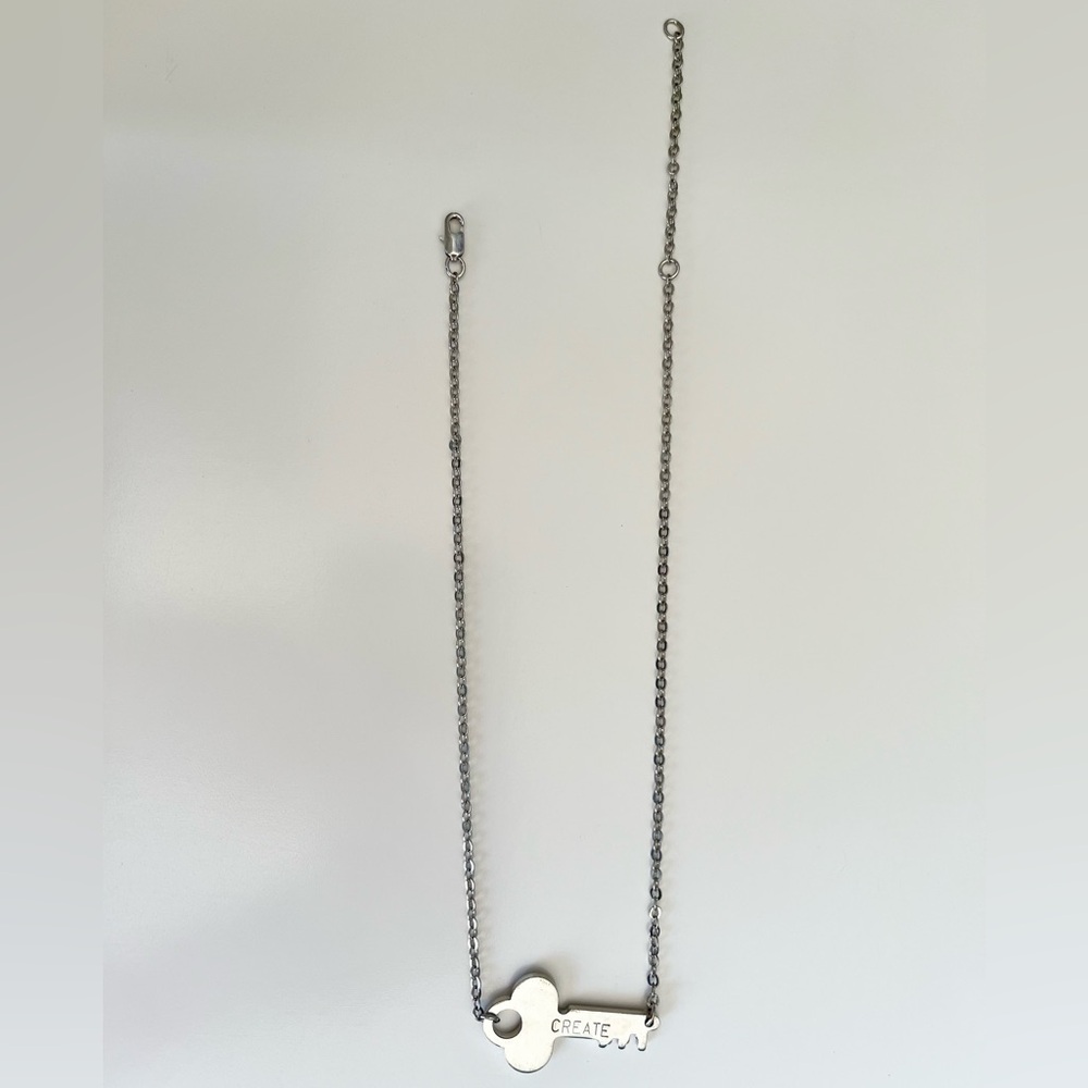 The Giving Keys Never Ending Key Choker -
CREATE / Silver